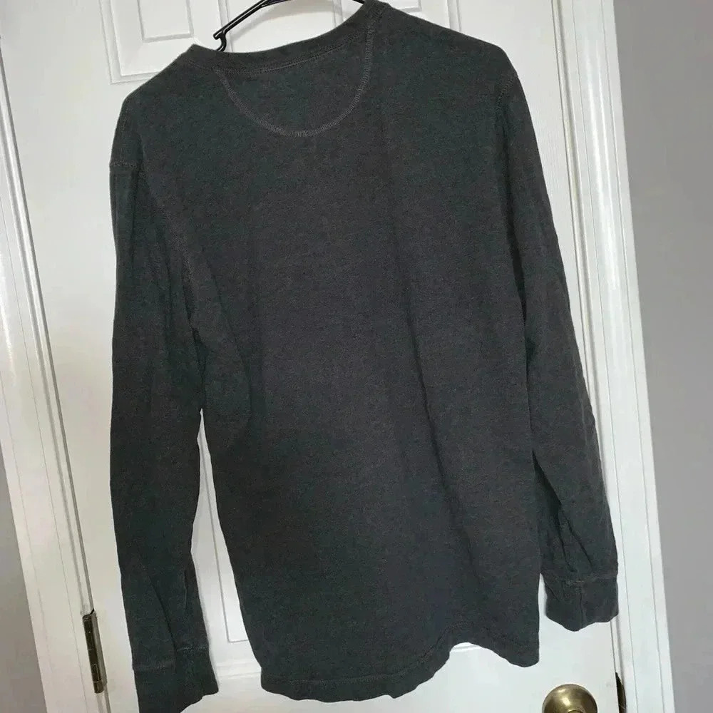 ✅Gray Button Up 🌟 - Picture 5 of 5